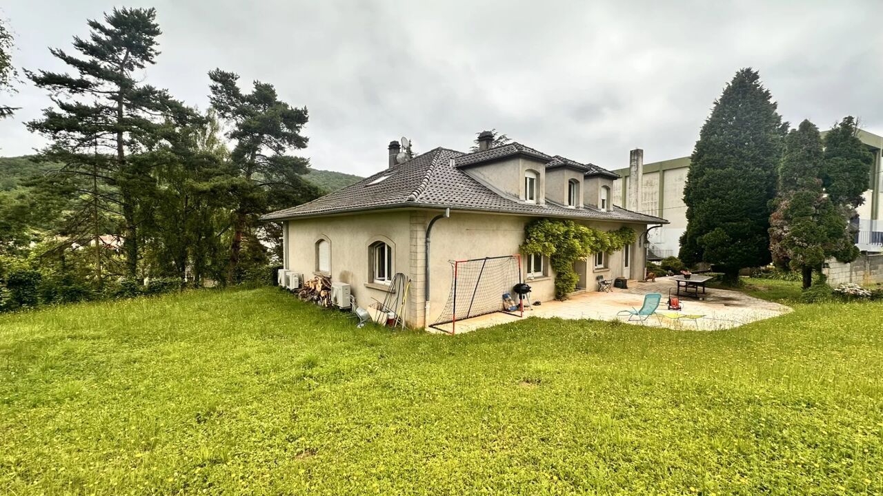 maison 7 pièces 238 m2 à vendre à Ars-sur-Moselle (57130)