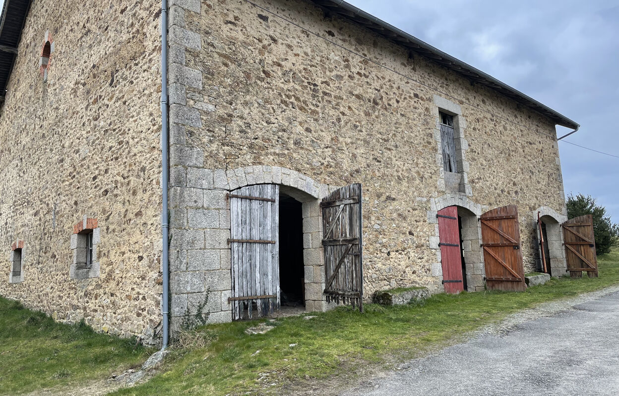 divers  pièces 230 m2 à vendre à Saint-Martin-Terressus (87400)