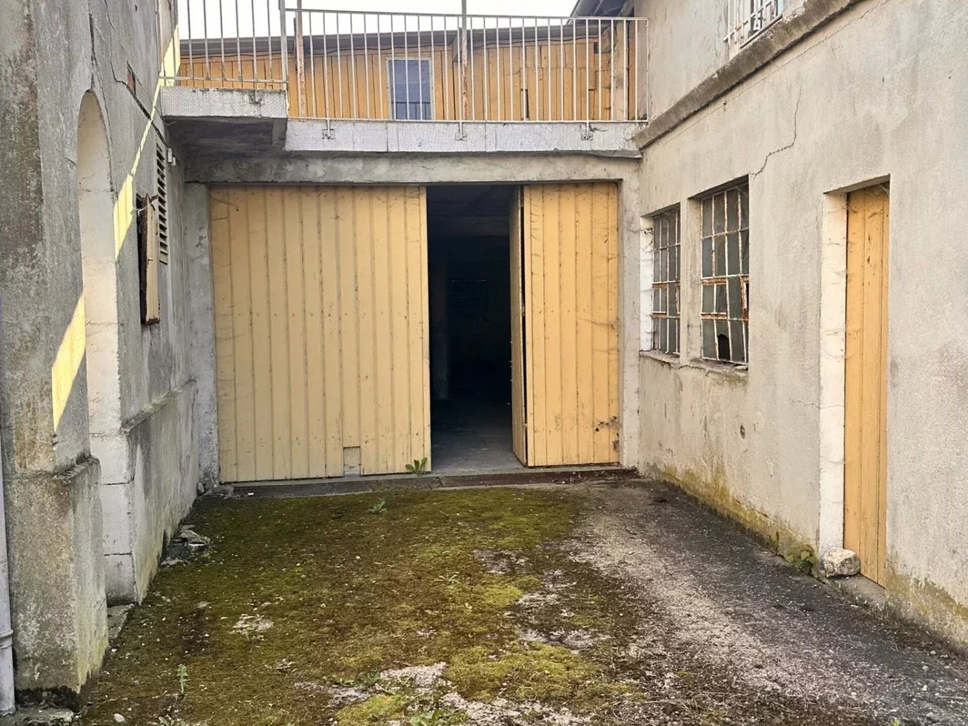 Maison 2 pièces 280 m² · à Vatimont · 280 m² · 70 000 €
