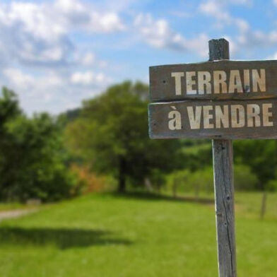 Terrain 896 m²