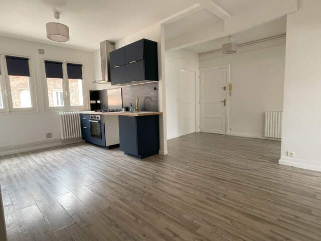 À acheter 148500 EUR à Beauvais : grand appartement F2 — photo du bien