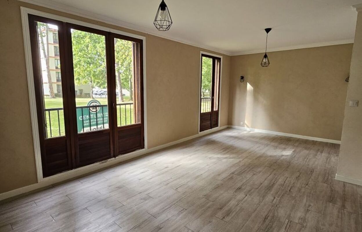 appartement 6 pièces 83 m2 à vendre à Brie-Comte-Robert (77170)