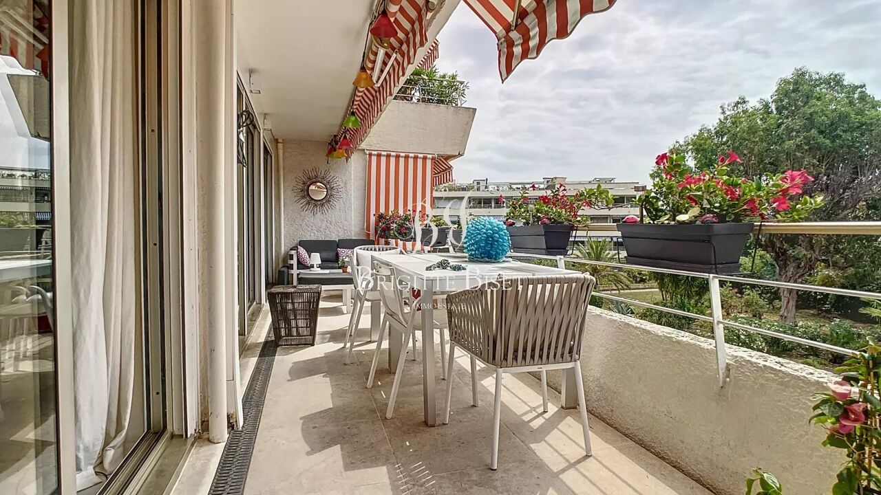 appartement 3 pièces 98 m2 à vendre à Saint-Tropez (83990)