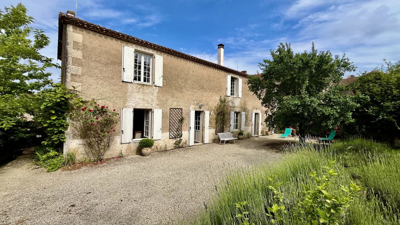 maison 6 pièces 223 m2 à vendre à Millac (86150)