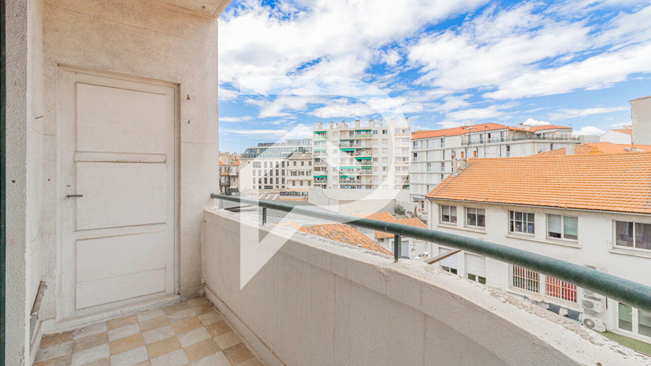 appartement 2 pièces 65 m2 à vendre à Marseille 2 (13002)