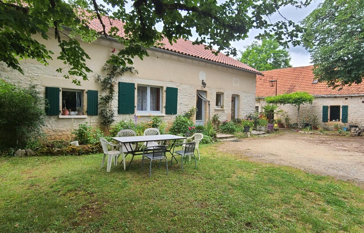 maison 4 pièces 140 m2 à vendre à Montgesty (46150)