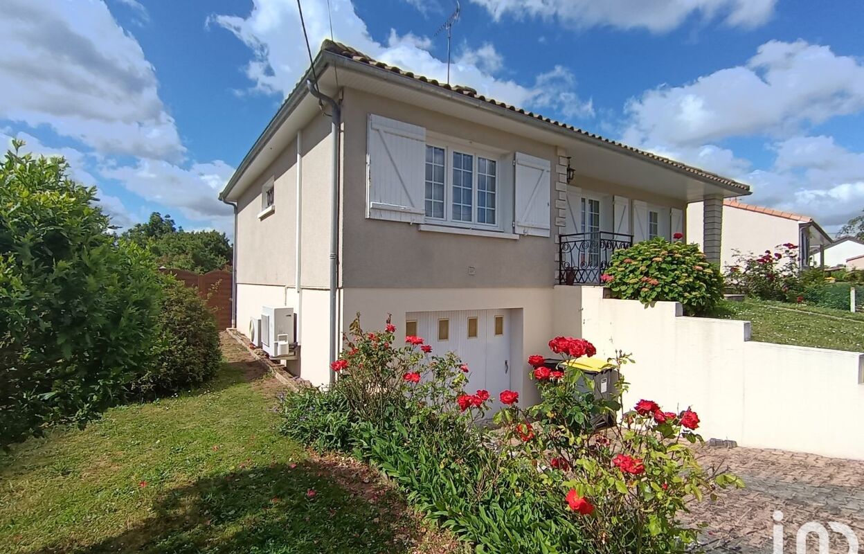 maison 5 pièces 96 m2 à vendre à Saint-Jean-de-Thouars (79100)