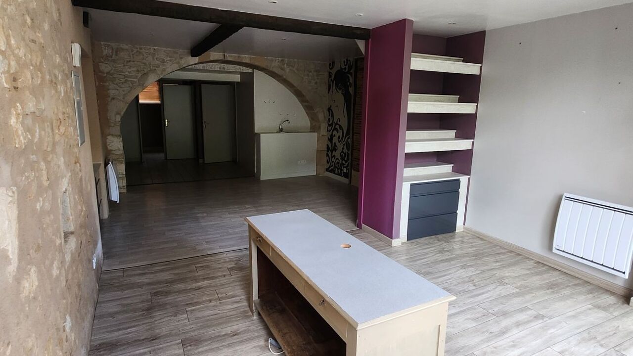 immeuble  pièces 83 m2 à vendre à Saint-Gaultier (36800)