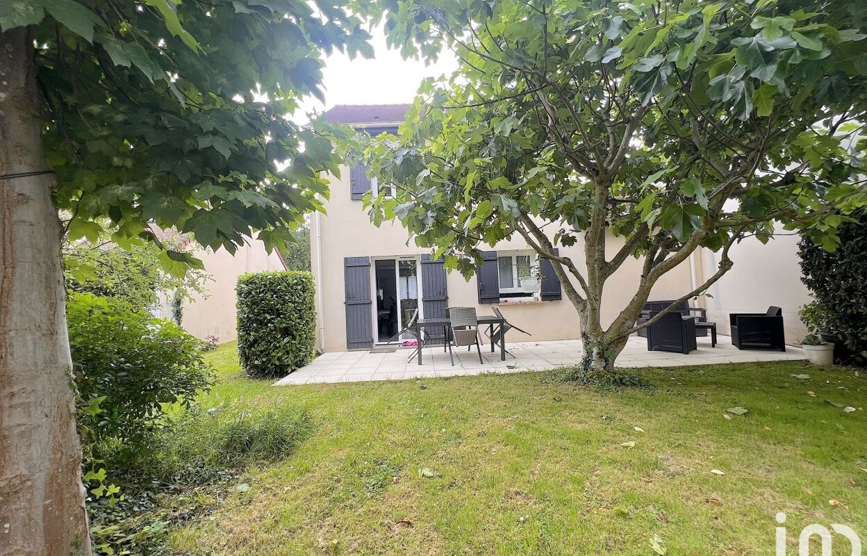 maison 6 pièces 105 m2 à vendre à Marolles-en-Brie (94440)