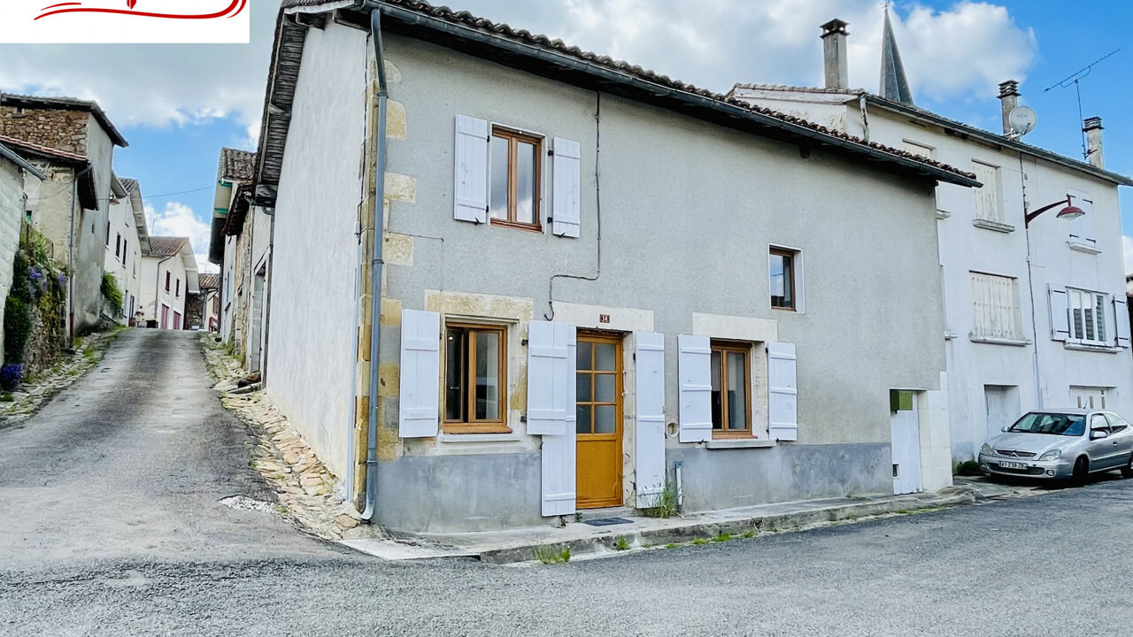 maison 3 pièces 88 m2 à vendre à Saint-Maurice-des-Lions (16500)