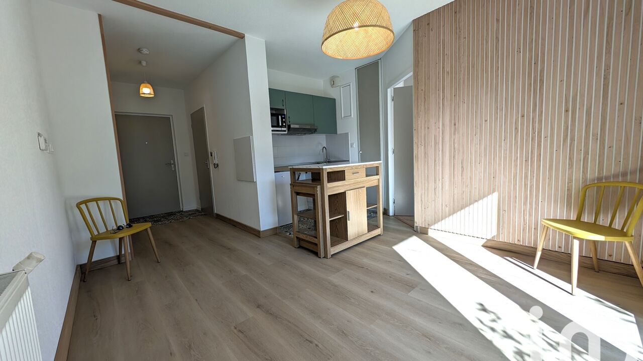 appartement 2 pièces 33 m2 à vendre à Le Haillan (33185)