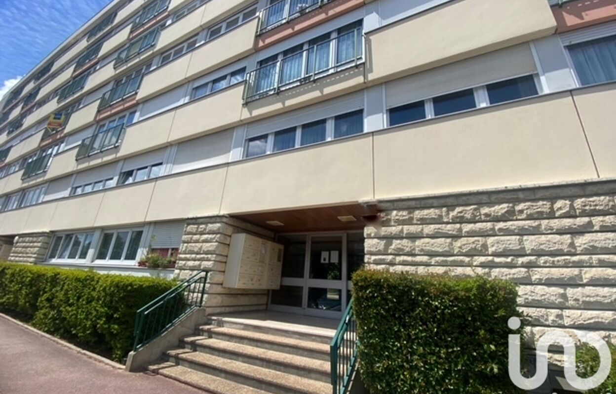 appartement 3 pièces 65 m2 à vendre à Yerres (91330)