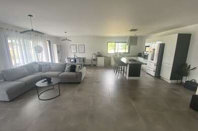 Maison 4 pièces 327600 €