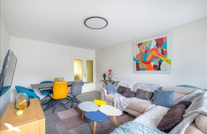 Vente appartement 4 pièces 85 m² Vénissieux (69200) — photo 2