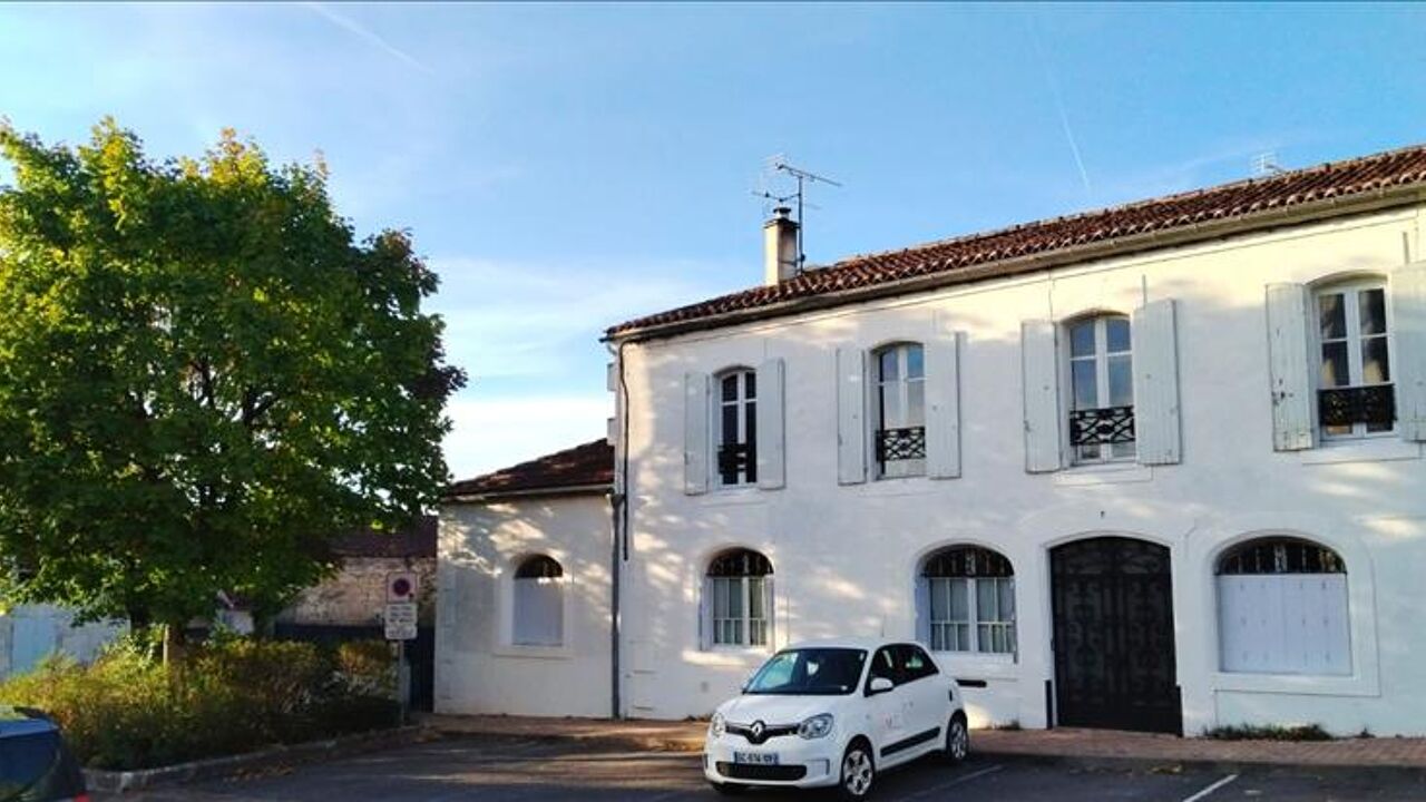 maison 6 pièces 199 m2 à vendre à Jarnac (16200)