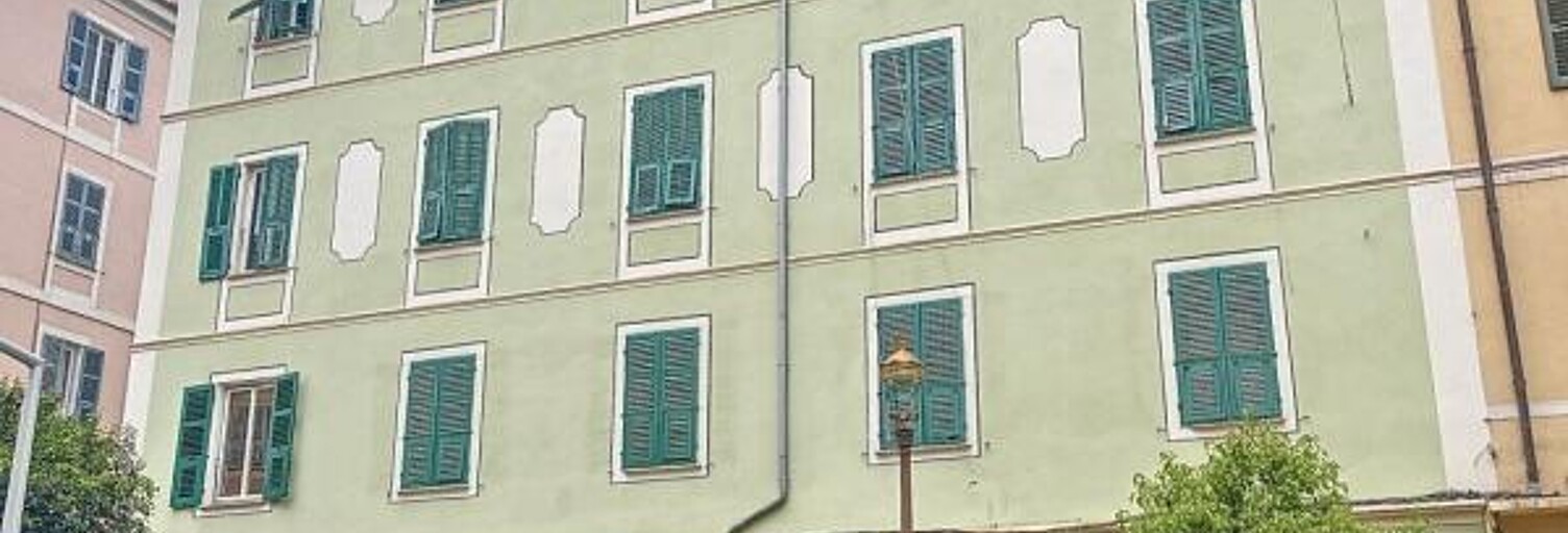 Bureau  101 m² à louer à Ajaccio (20000)