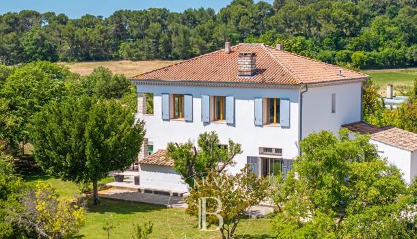 Villa / Maison 6 pièces  à vendre Aix-en-Provence 13100