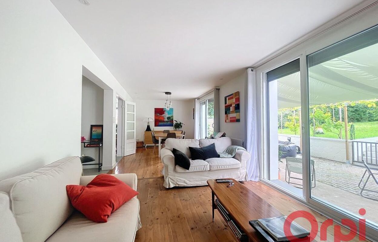 maison 5 pièces 140 m2 à vendre à Décines-Charpieu (69150)