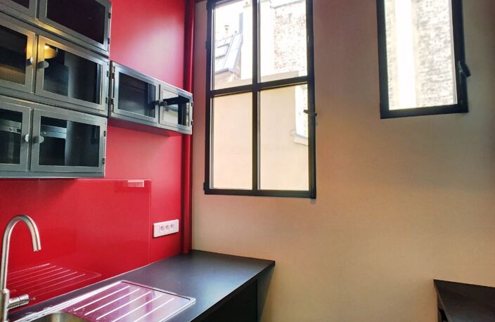 PARIS 75008, rue du Fbg St Honoré, bureaux à louer de 79,80 m² — photo 4