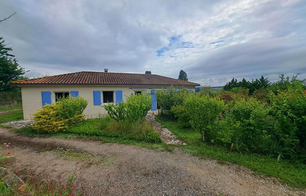 maison 4 pièces 93 m2 à vendre à Roullet-Saint-Estèphe (16440)