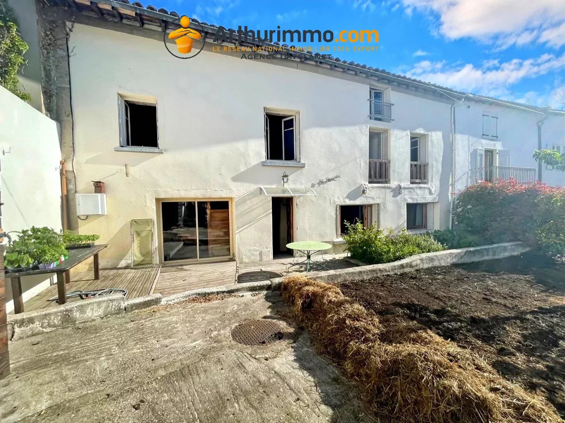 Maison 8 pièces 204 m² · à Espezel · 204 m² · 147 000 €