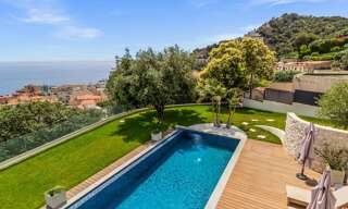 Maison  230 m² à vendre à Beausoleil (06240)