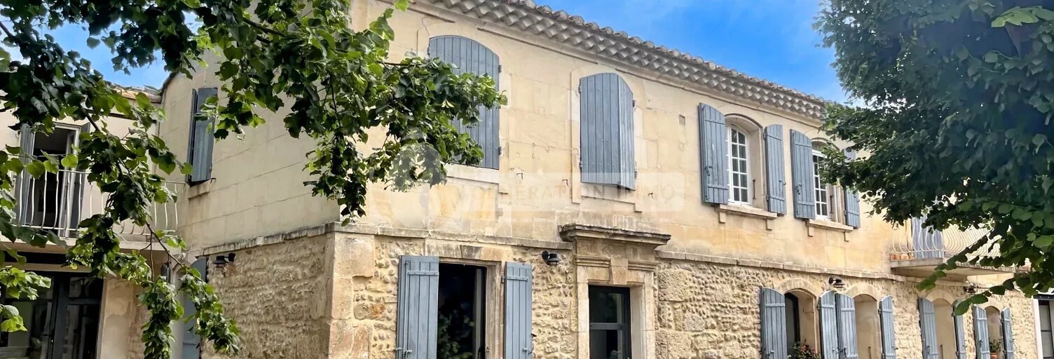 Maison 10 Pièces 332 m² à vendre à Arles (13200)