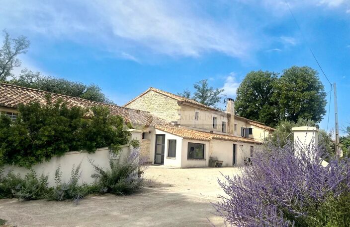 Mas 332m2 rénové à Raphèle les Arles au calme — photo 2