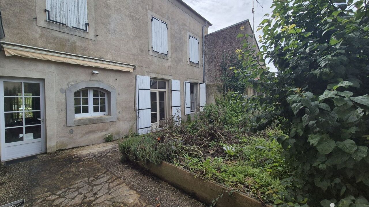 maison 6 pièces 177 m2 à vendre à Thouars (79100)