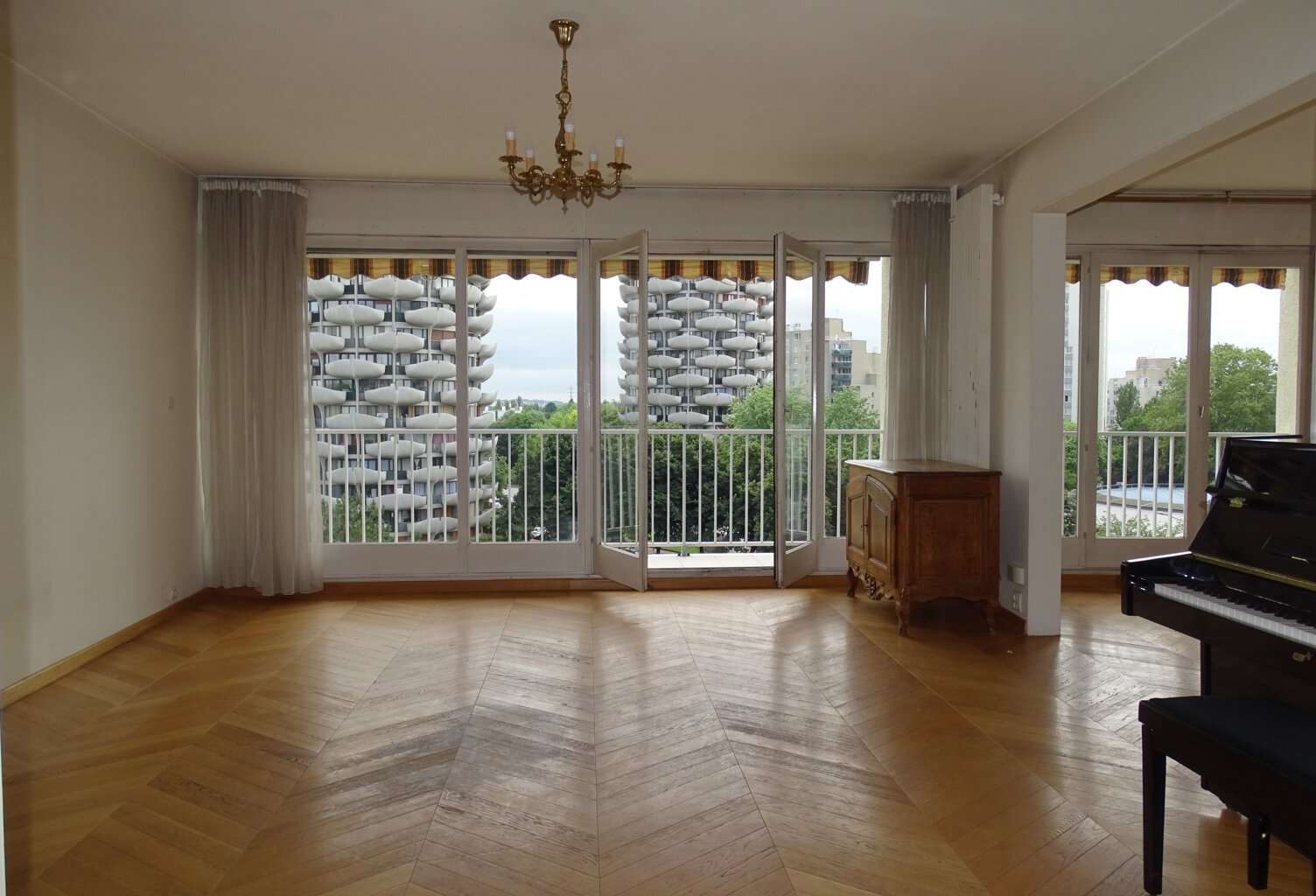 Appartement 5 pièces très lumineux en bon état à moins de 6 — photo 1