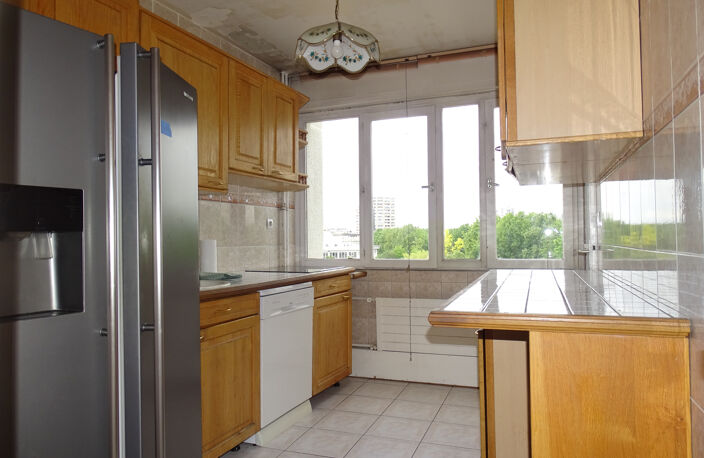 Appartement 5 pièces très lumineux en bon état à moins de 6 — photo 3