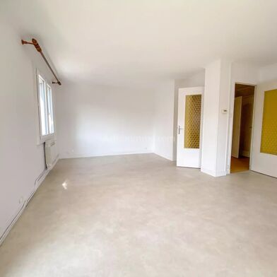 Appartement 4 pièces 149800 €