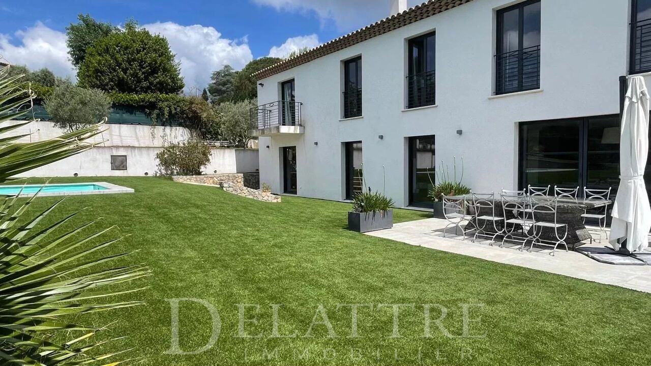 maison 5 pièces 224 m2 à vendre à Châteauneuf-Grasse (06740)