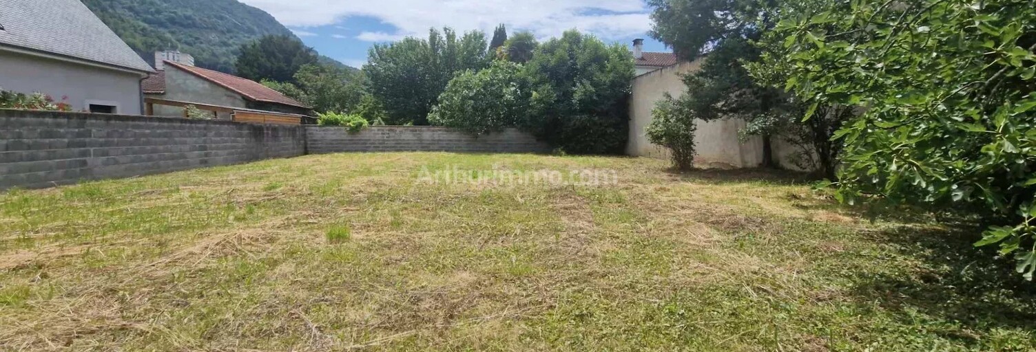 Terrain  585 m² à vendre à Lourdes (65100)