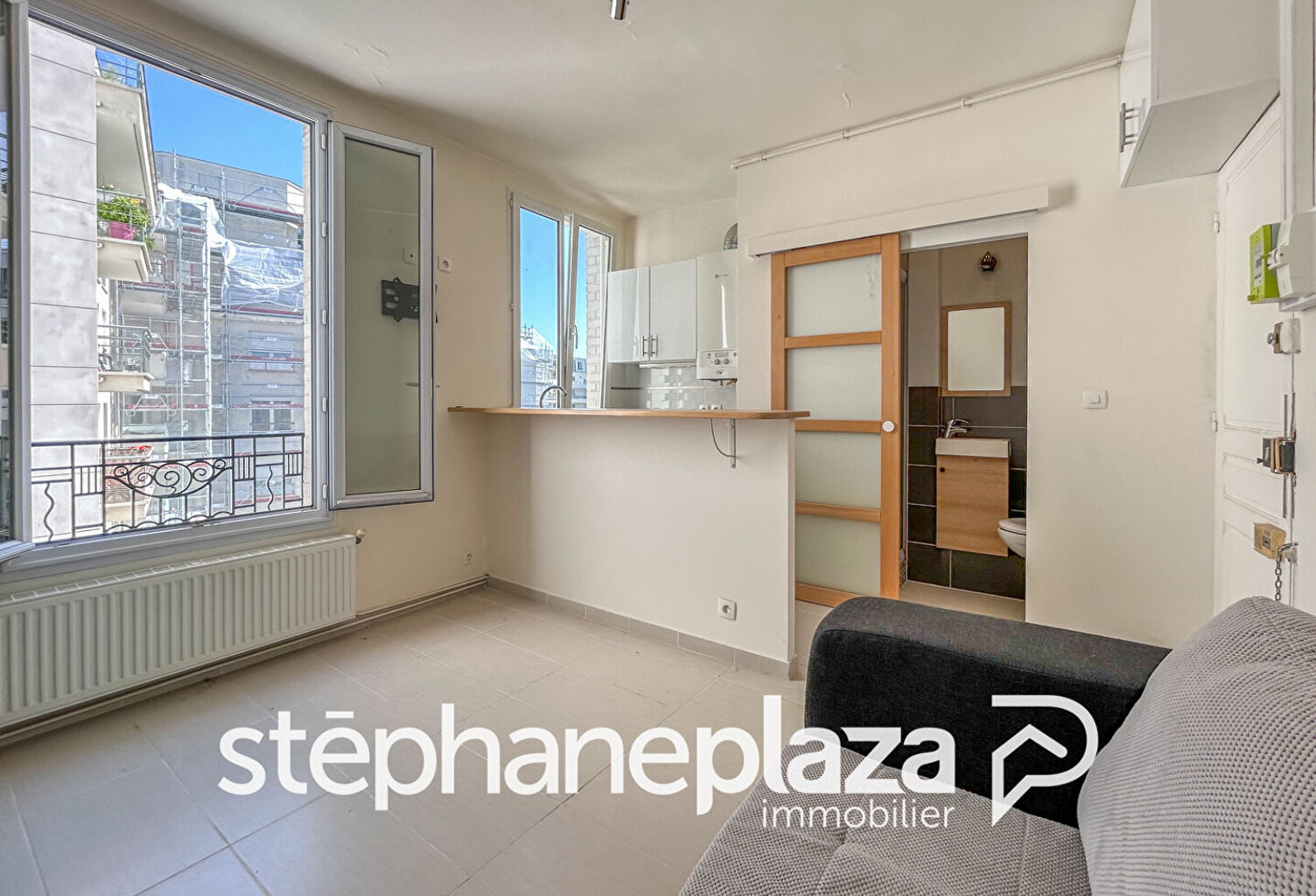 STUDIO Montrouge 15m² Métro — photo 1