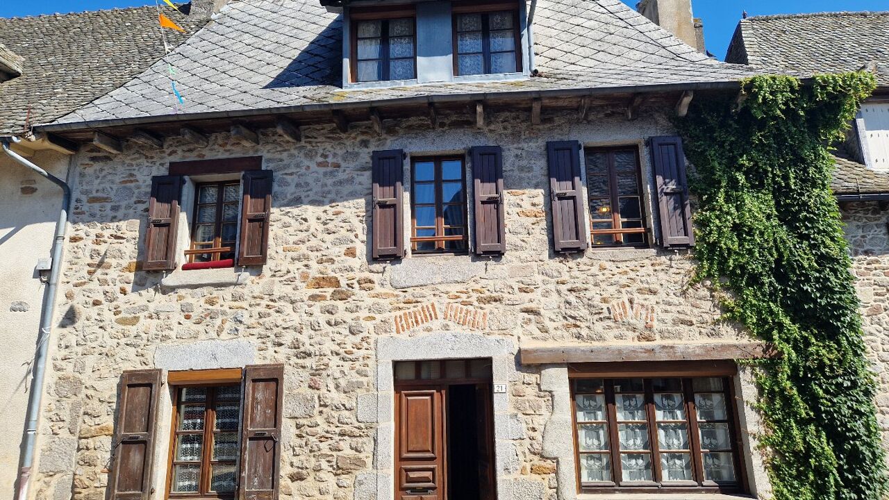maison 7 pièces 133 m2 à vendre à Saint-Mamet-la-Salvetat (15220)