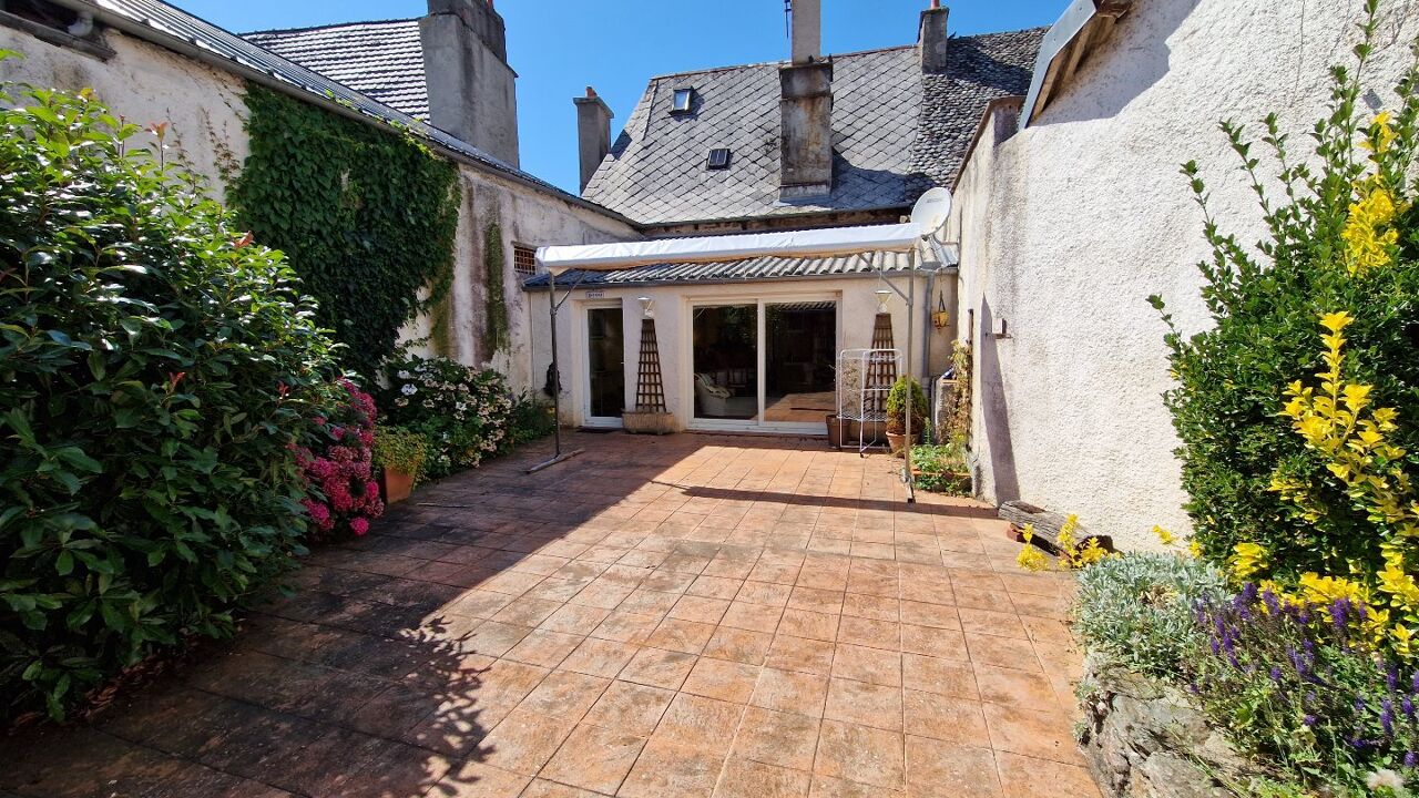 maison 7 pièces 133 m2 à vendre à Saint-Mamet-la-Salvetat (15220)