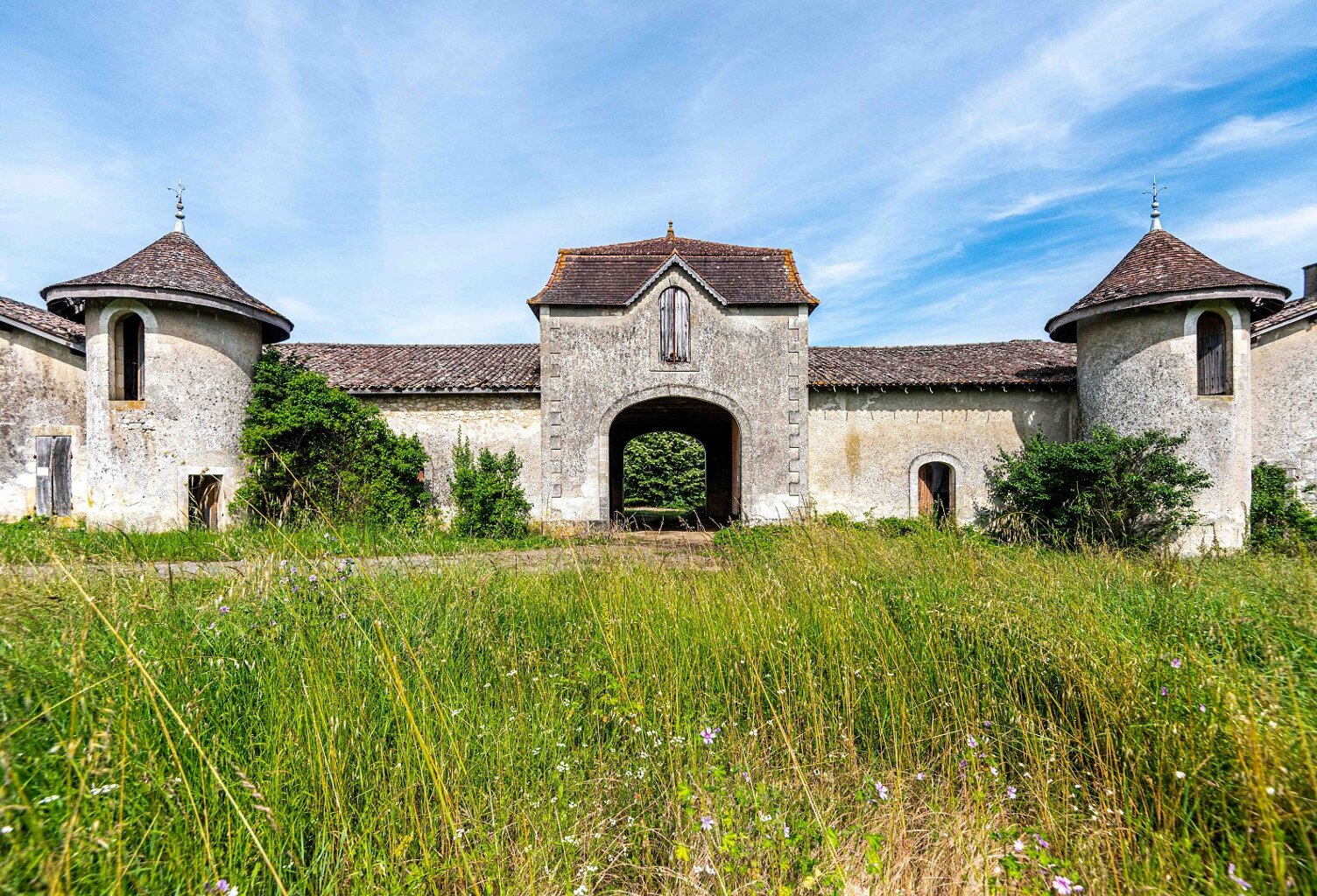 Château — photo 1