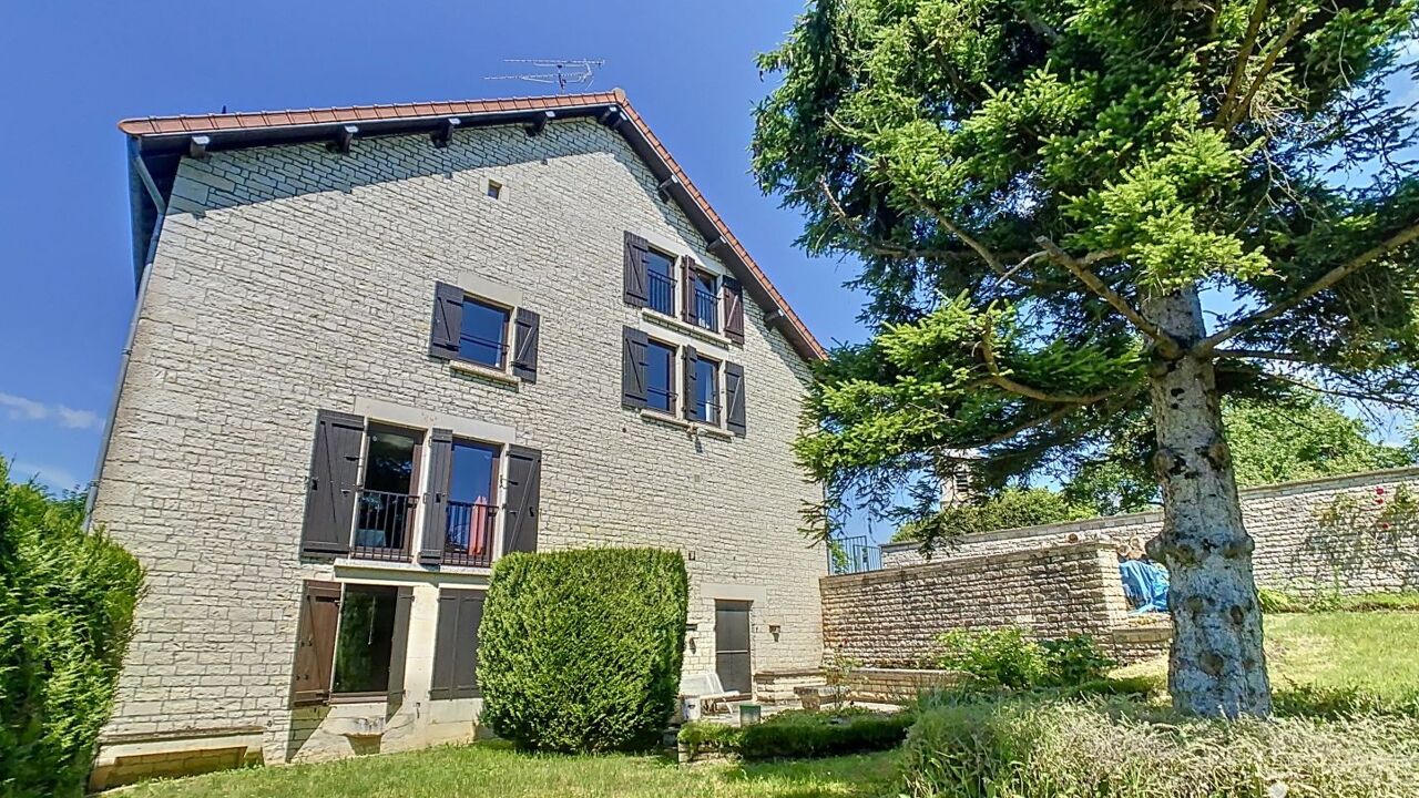 maison 10 pièces 357 m2 à vendre à Lavilleneuve-Au-Roi (52330)