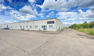 Commerce  718 m² à vendre à Le Coteau (42120)