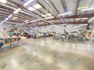 Le Coteau zone industrielle, local professionnel d'env 718m2 — photo 4