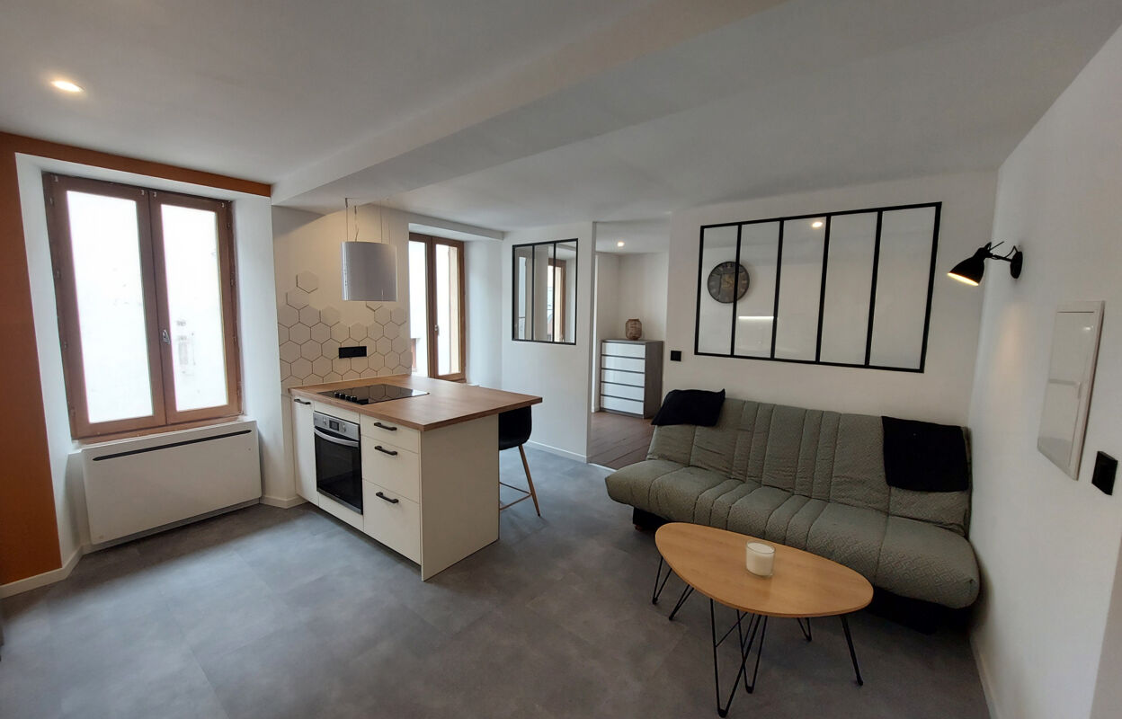 appartement 1 pièces 30 m2 à vendre à Saint-Pons (04400)