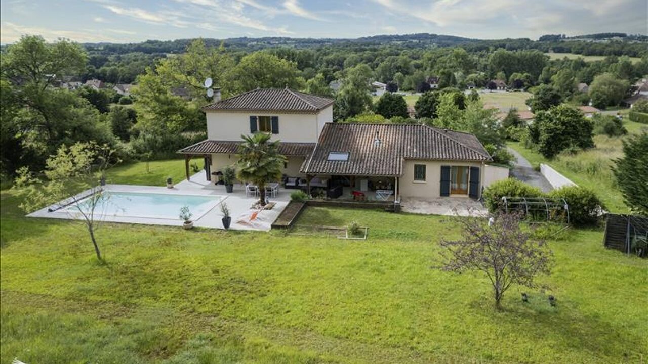 maison 8 pièces 179 m2 à vendre à Cherveix-Cubas (24390)