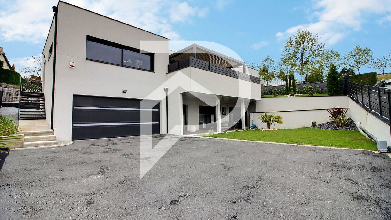 maison 7 pièces 247 m2 à vendre à Veyre-Monton (63960)