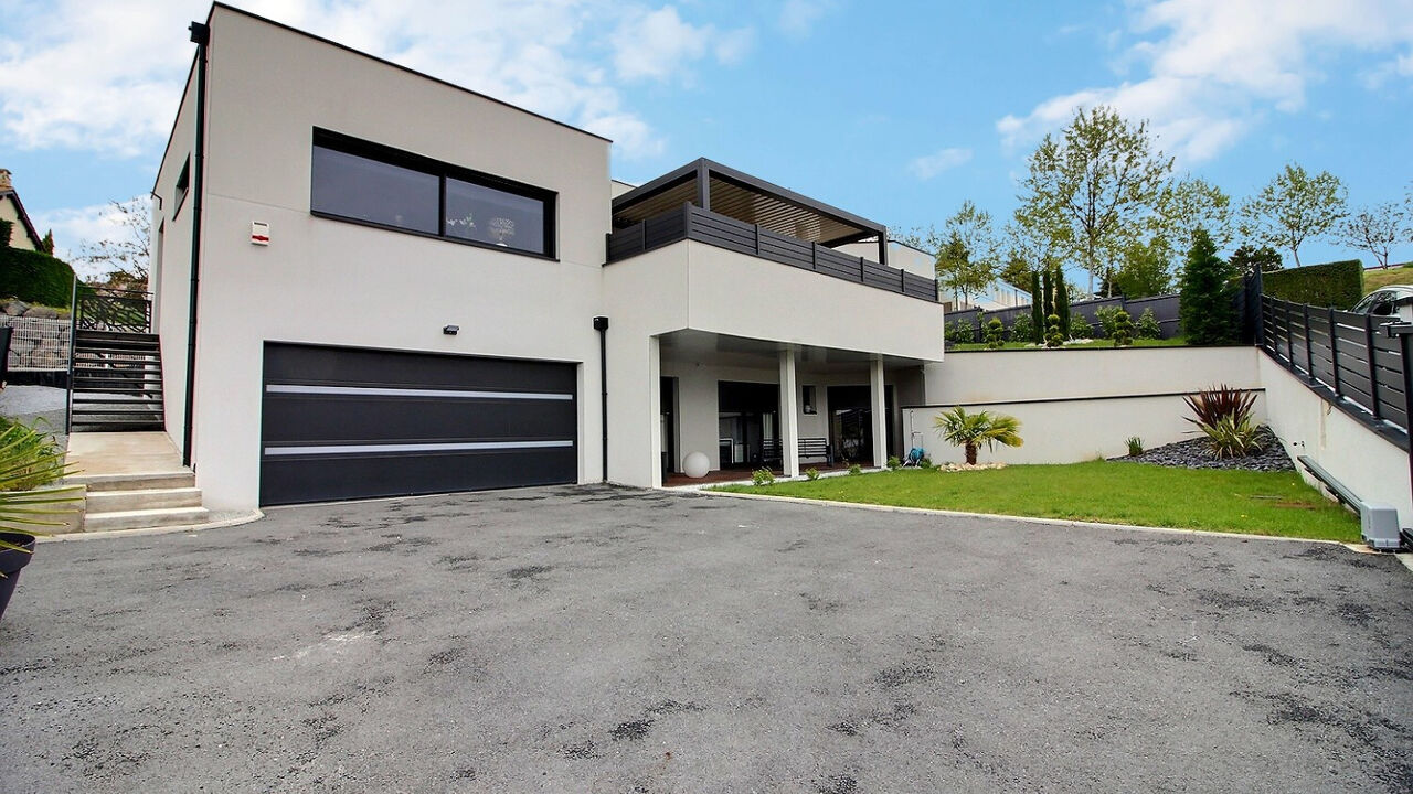 maison 7 pièces 247 m2 à vendre à Veyre-Monton (63960)