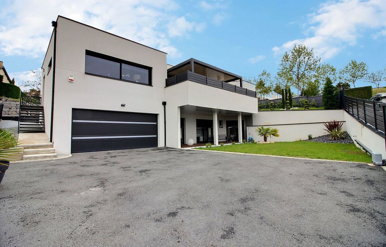 maison 7 pièces 247 m2 à vendre à Veyre-Monton (63960)