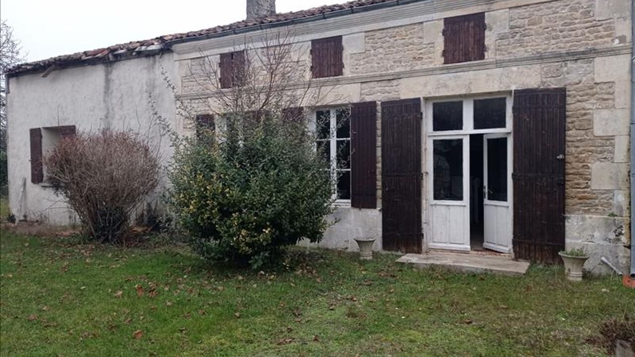 maison 3 pièces 85 m2 à vendre à Matha (17160)