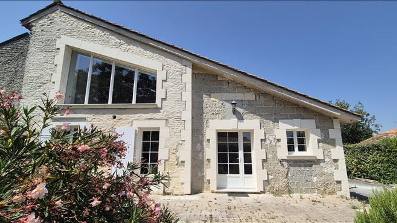 maison 5 pièces 154 m2 à vendre à Jonzac (17500)