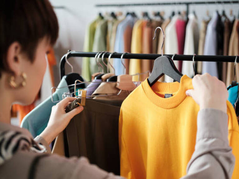 MAGASIN DE VETEMENT FEMME A VENDRE — photo 1