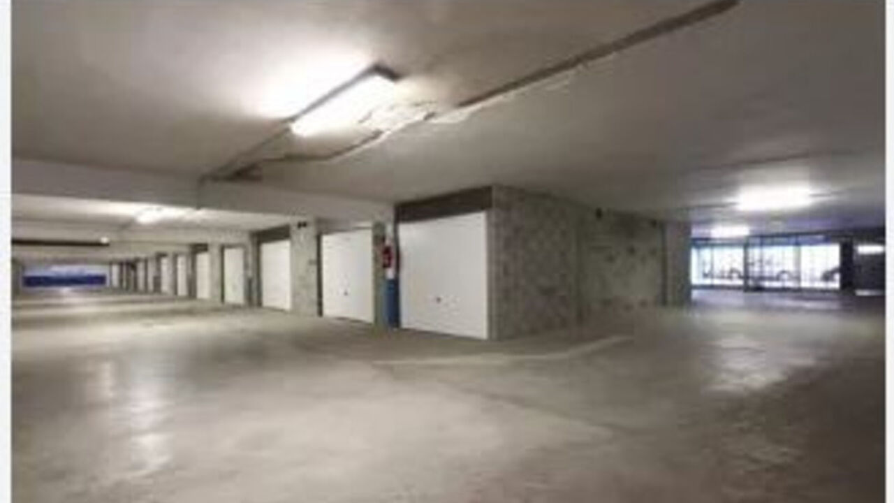 garage  pièces 14 m2 à vendre à Saint-Étienne (42000)